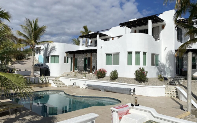 Casa Mañana