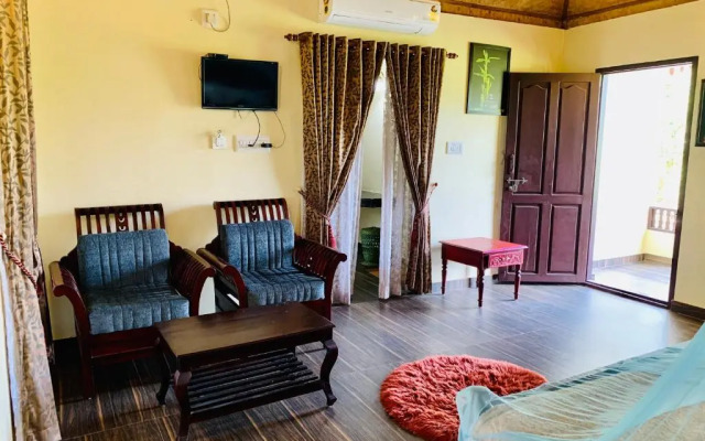 Maadathil Cottages