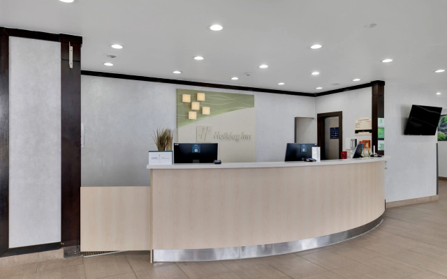 Holiday Inn Peterborough-Waterfront, ON by IHG