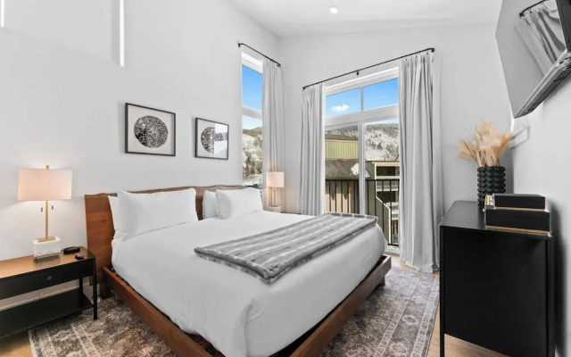 Brightwood #301, Building 2