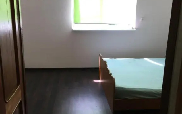 Amza Guest House