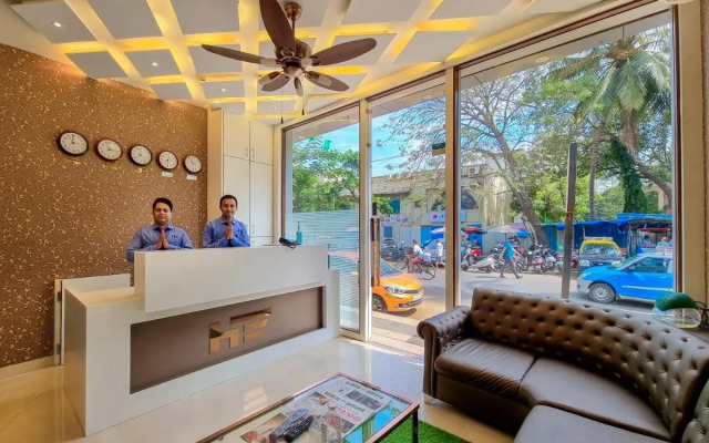 Hotel Empire - Near International Airport
