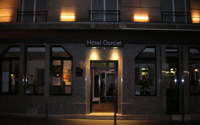 Hotel Darcet вид на фасад