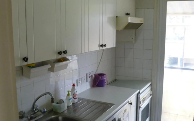 Homestay room with en suite private bathroom