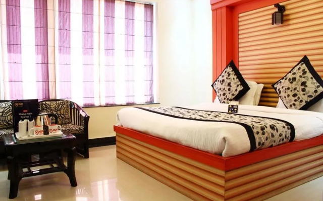 OYO Premium Pacific Mall Rajpur Road