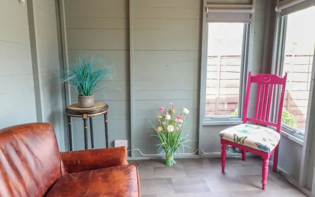 3 Cowper Place