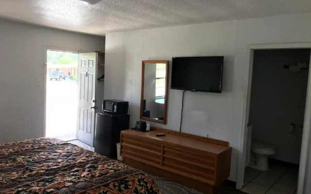 Budget Inn
