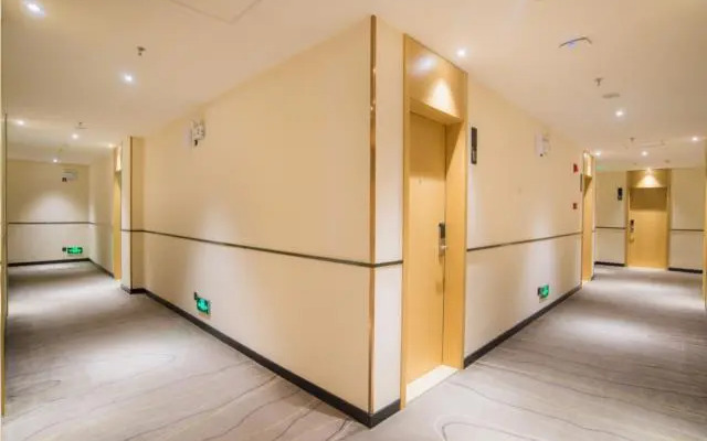 City Comfort Inn Liuzhou Baiyun Building
