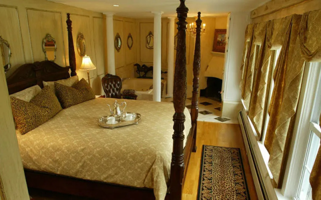 Historic Jacob Hill Inn