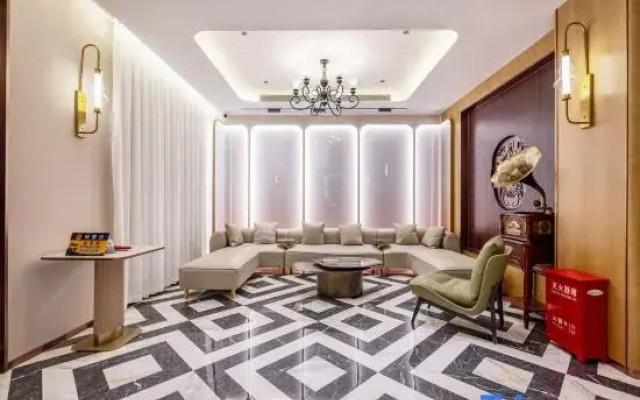 Super8 Hotel (Beijing Qianmen Dashilan)