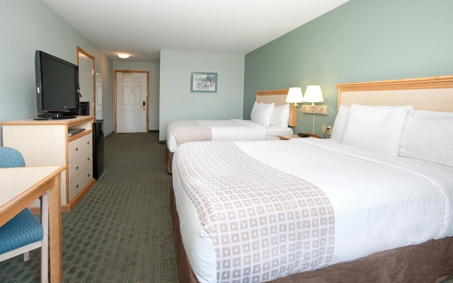 La Quinta Inn And Suites Newport