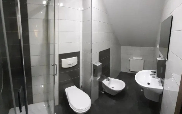 Restauracja I Noclegi Pod Kasztanami