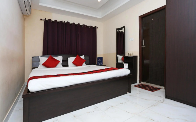 OYO 8812 White Palace Hotel & Resort New Alipore