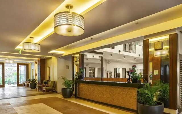 Serene Premier Cozy Condo With Balcony, 2BR Parking Outlook Drive Baguio