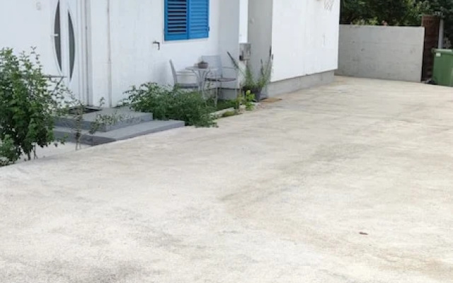 Apartment Kristijan Sleeps 2 With Wi-fi