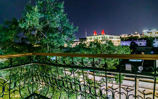 Targovu 4 Room Lux Apartment