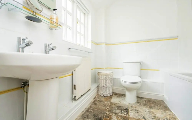The Apartment Sherborne