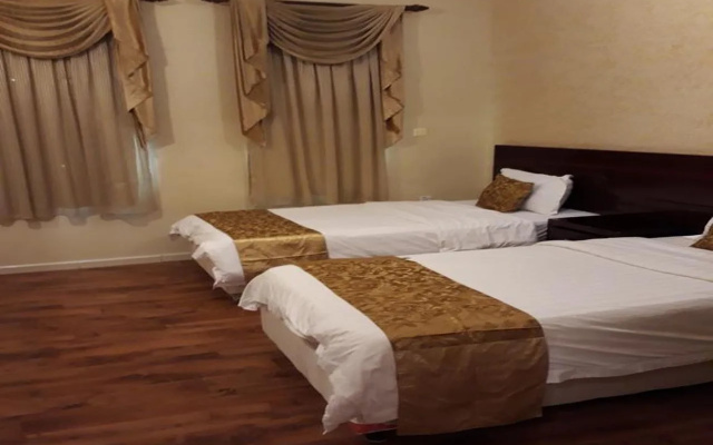Nice Land Apart-Hotel