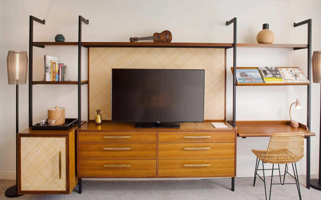 The Laylow Waikiki, Autograph Collection