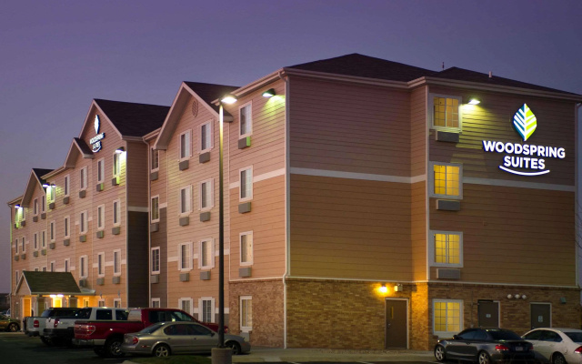 WoodSpring Suites Lincoln Northeast I-80