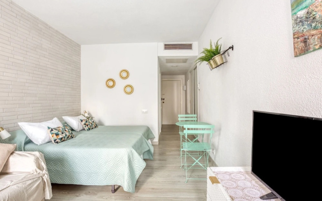 Elegant Holiday Home in Seville near River Guadalquivir