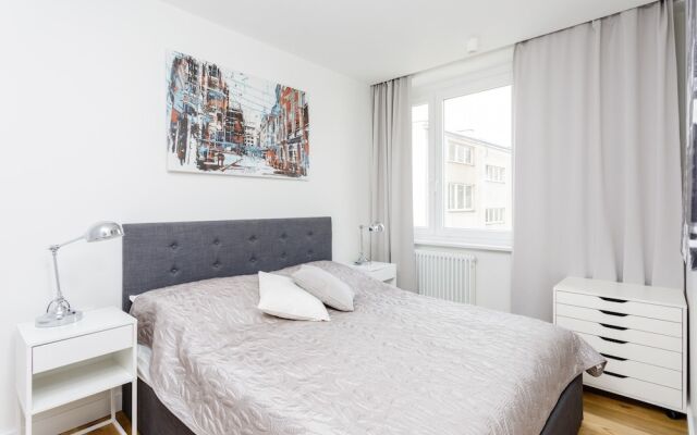 Апартаменты Dom & House - Apartments Senatorska Варшава вид на фасад