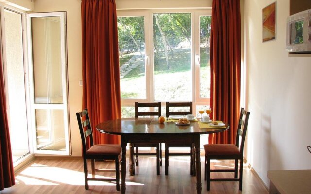 Отель Aquamarine Apartments Болгария, Золотые пески - отзывы, цены и фото номеров - забронировать отель Aquamarine Apartments онлайн комната для гостей