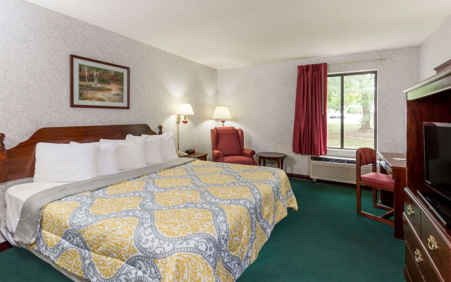 Days Inn by Wyndham Battlefield Rd/Hwy 65