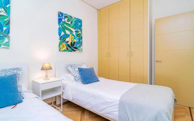 Velazquez Suites
