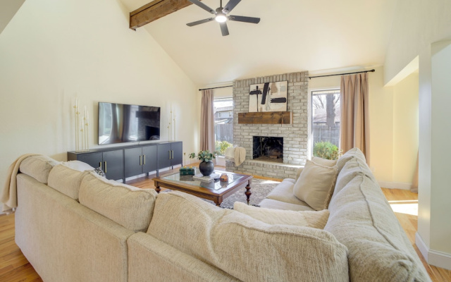 Groups Welcome, Central Location! Tulsa Gem + Yard