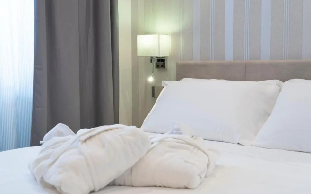 Varese Suites