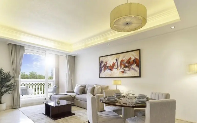 LUX The Grandeur Palm Garden View Suite