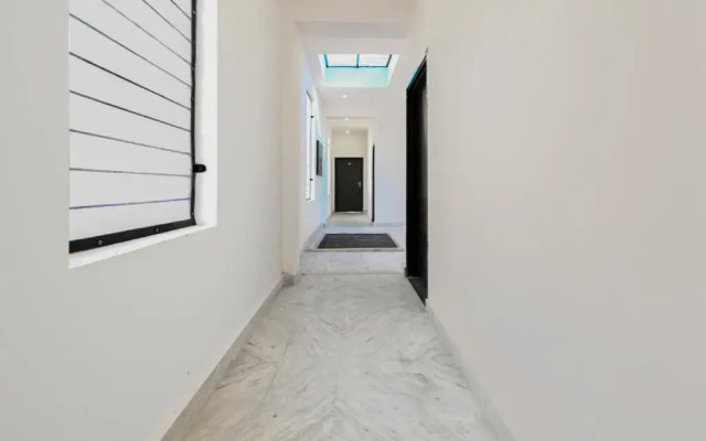 Hotel Symphony by OYO Rooms