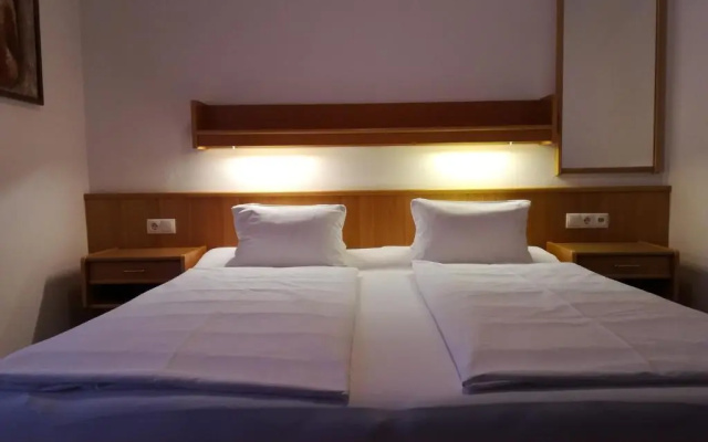 Hotel-Garni Austria