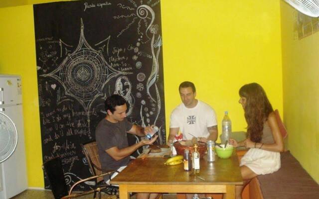 NightCap Hostel питание