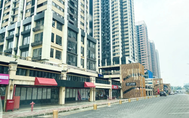 Comfort Look 2Br At Meikarta Apartment