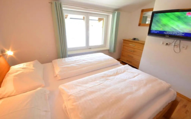 Penthouse Cooper by Alpen Apartments