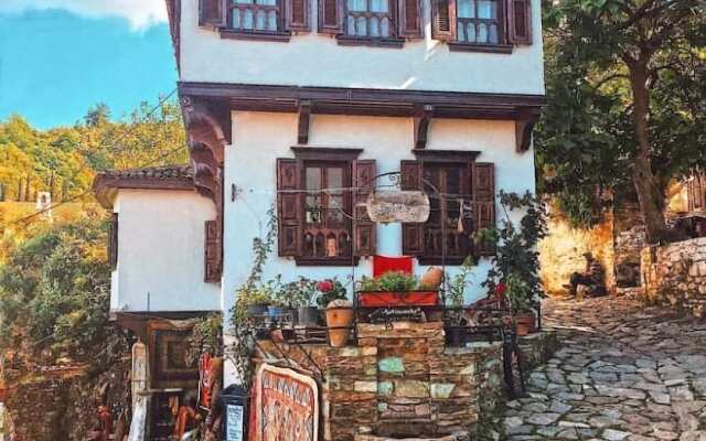 Doktor'un Evi Deluxe Boutique Hotel вид на фасад