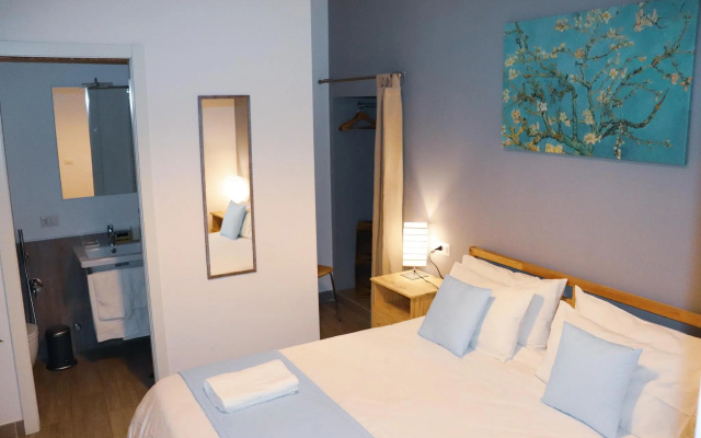 Lotus Rooms in Rome