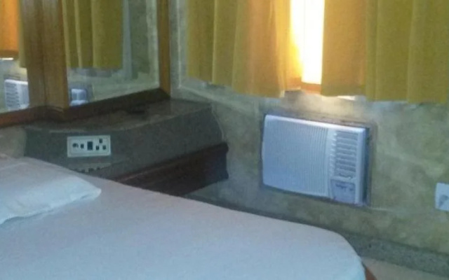 Hotel Malaga (Только для взрослых)