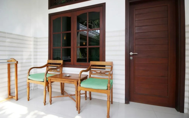 Airy Eco Kuta Poppies Lane Dua Benesari Bali