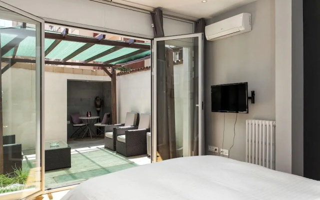 City Center Apartment with Terrace-1229