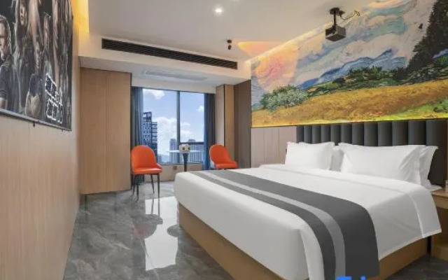 Moning Hotel (Changsha Yangfan Night Market Wanjili Square Branch)
