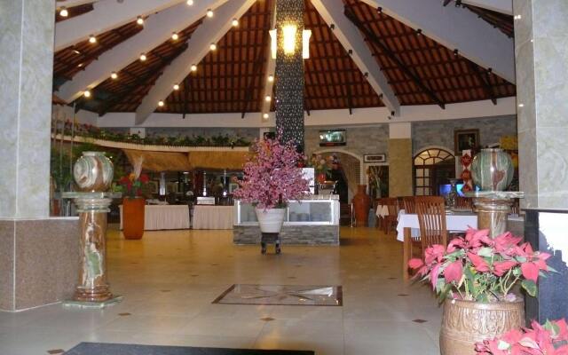 Отель Hai Au Mui Ne Beach Resort & Spa Фантхьет вид на фасад