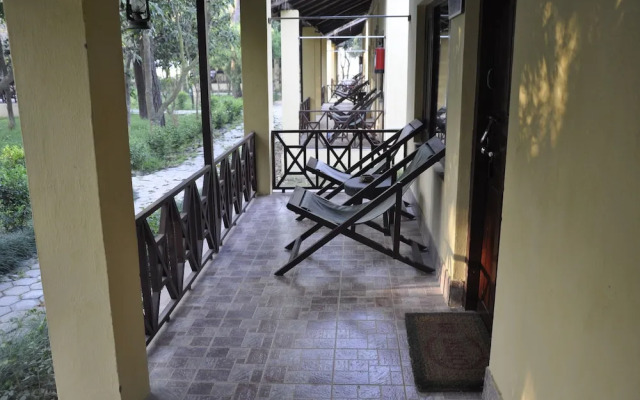 Rhino Lodge Bardia