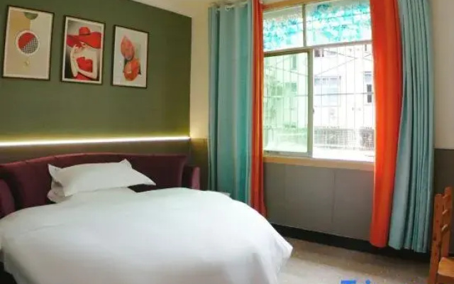 Huajian Homestay