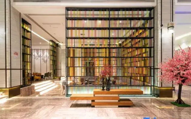 Happy Movie Hotel (Wanning High Speed Rail Station Store)