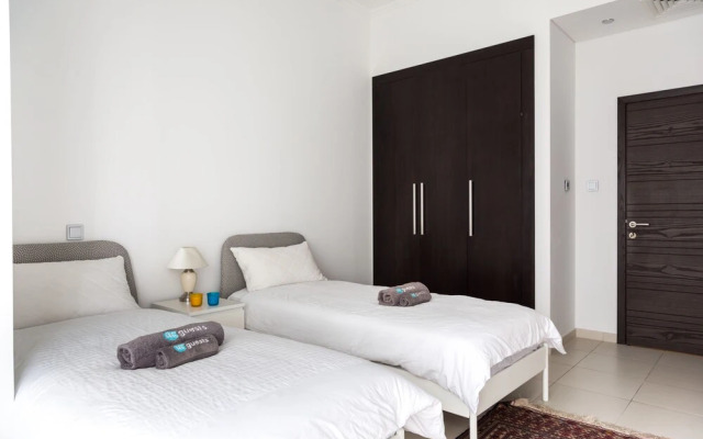 Cayan Tower by HiGuests Vacation Homes