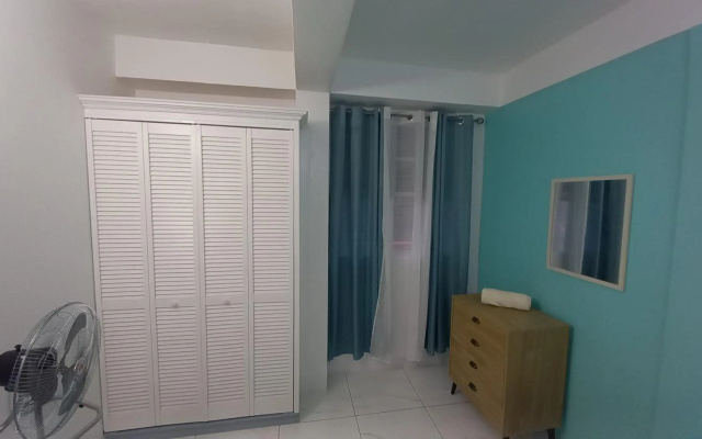 Cozy vacation retreat with free parking