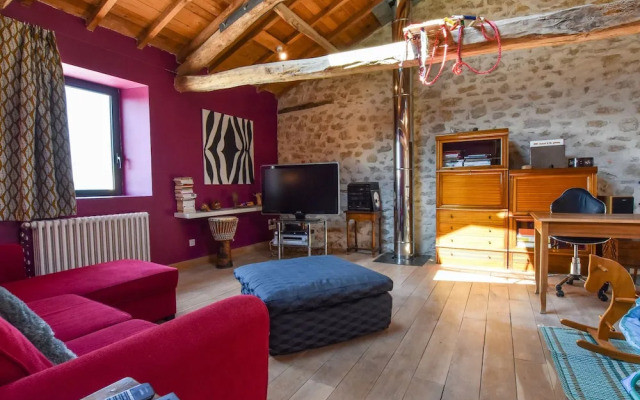 Splendid Holiday Home in Espère France With Private Pool